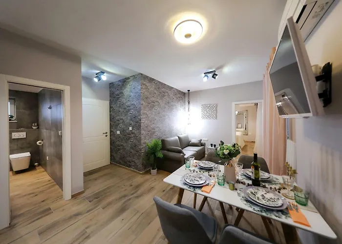 Aldo Center Apartman *