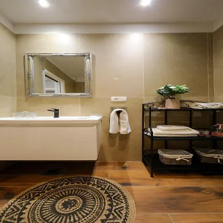 Aldo Center By Adex Travel Apartment *