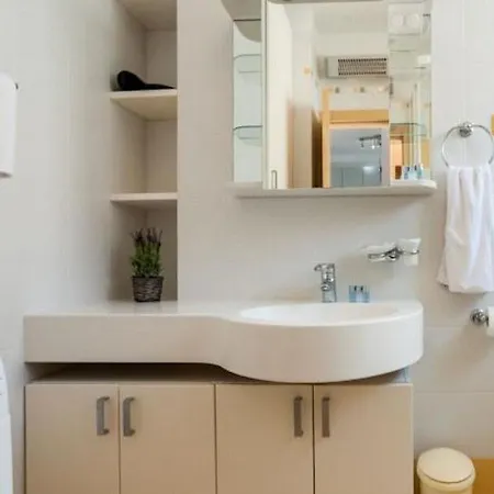Apartment Aldo Center By Adex Travel