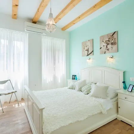 Apartment Aldo Center By Adex Travel *