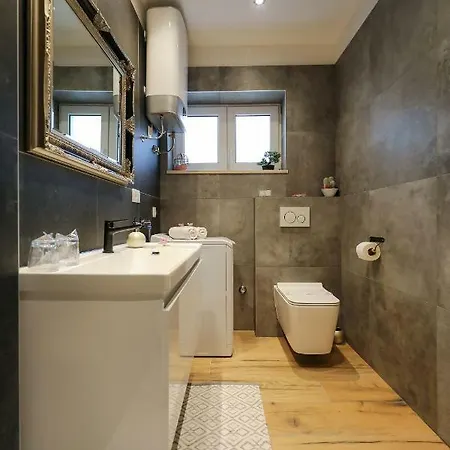 Apartment Aldo Center By Adex Travel