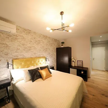 Aldo Center By Adex Travel Apartment