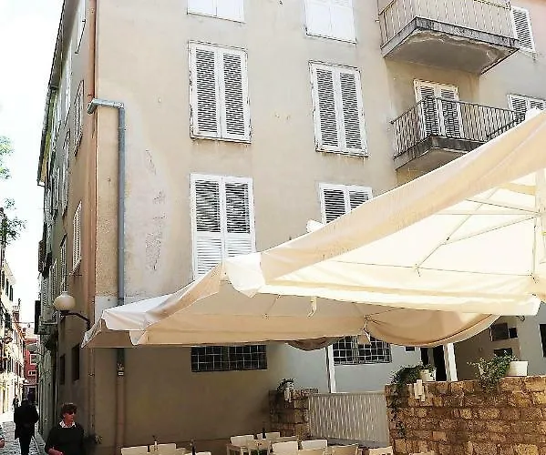 Aldo Center דירה